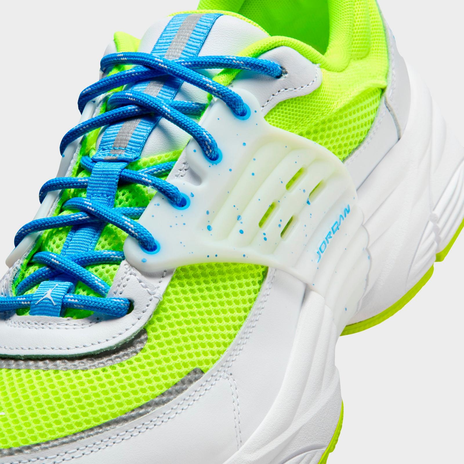 Men's Jordan Trunner O/S Casual Shoes - Volt/University Blue/University Blue/White - view 3