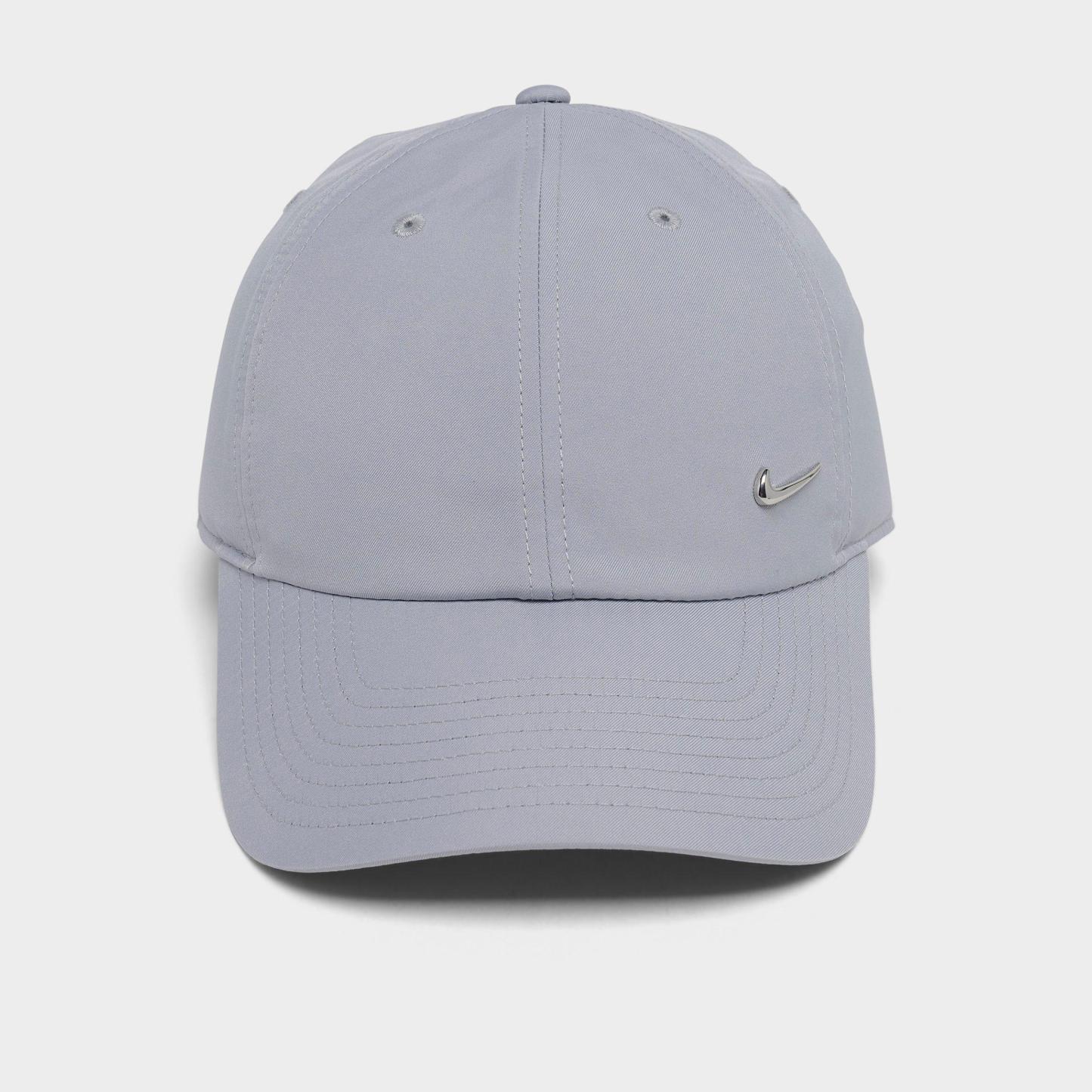 Nithtke Dri-FIT Club Unstructured Metal Swoosh Strapback Hat - Light Smoke Grey/Metallic Silver