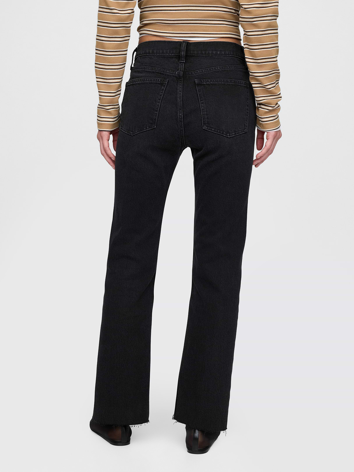 High Rise '90s Slim Straight Jeans - Black