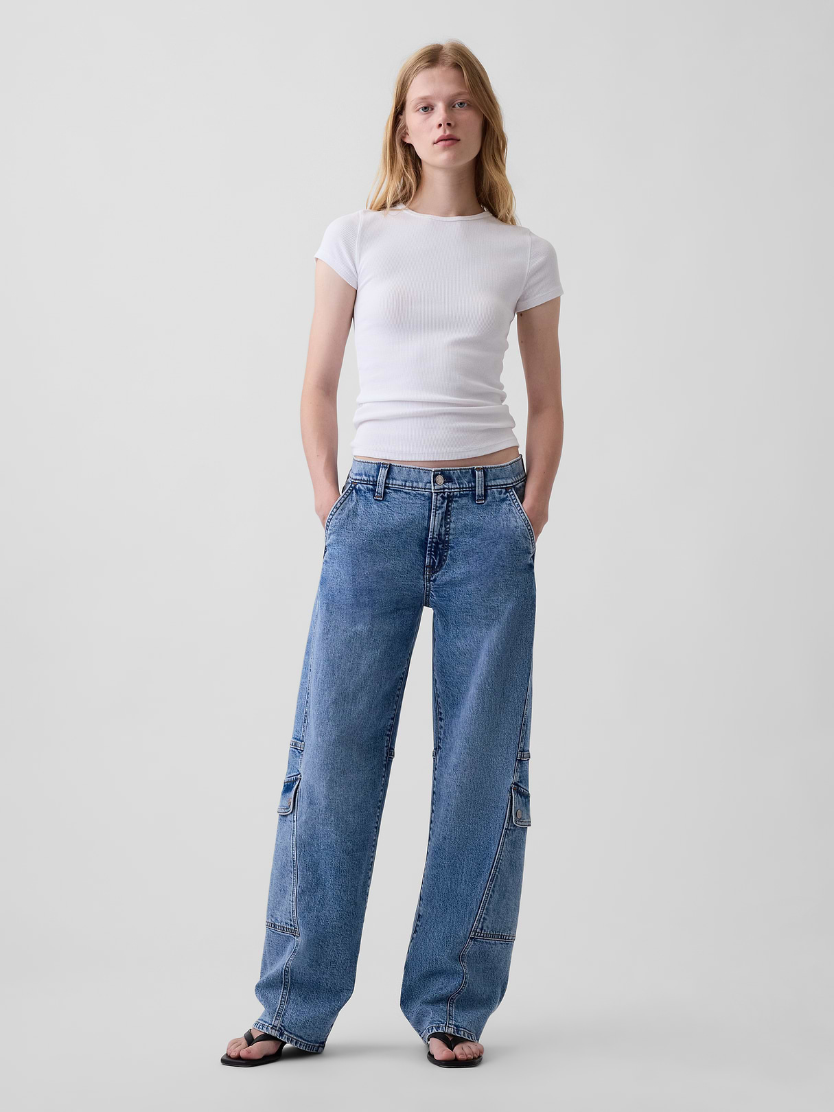 Low Rise '90s Loose Jeans - Medium wash