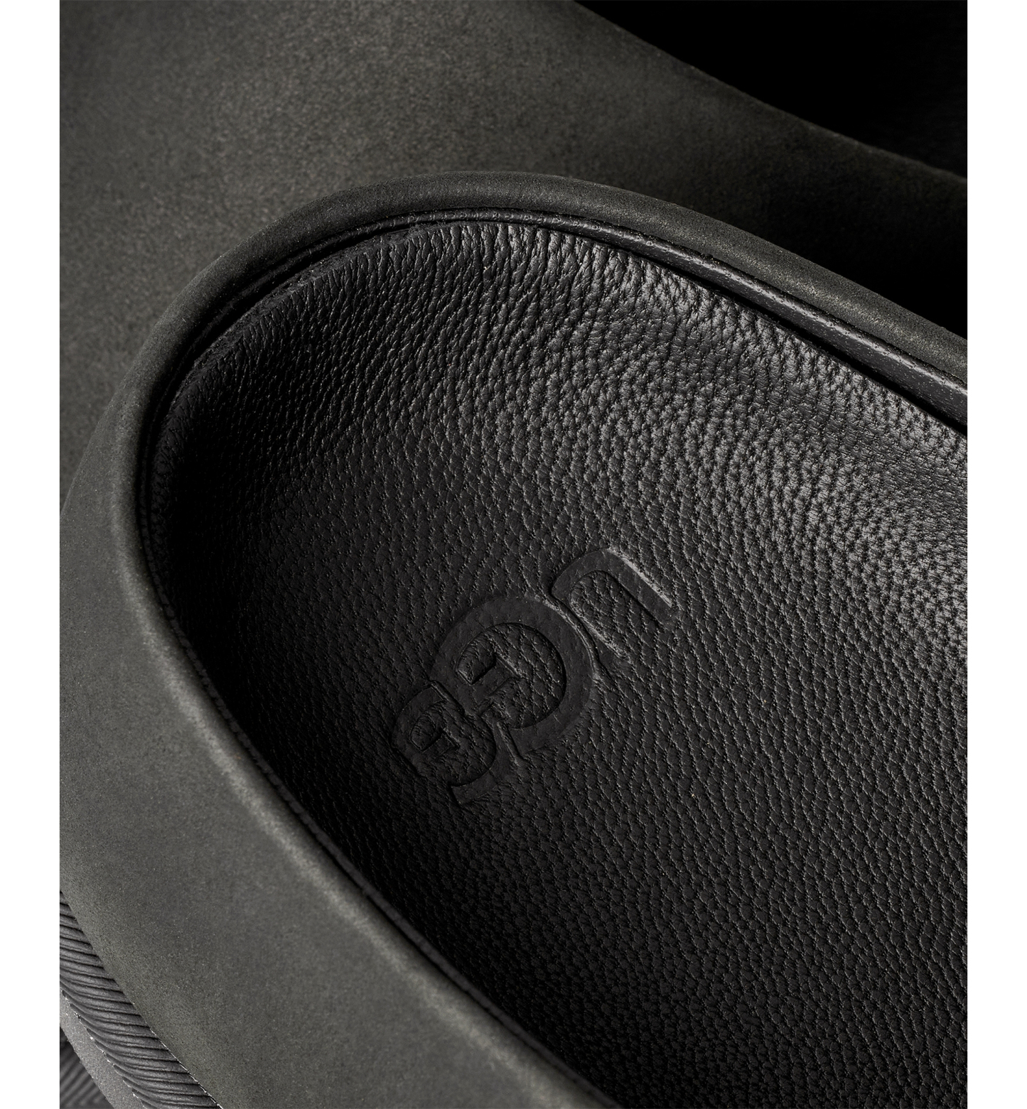 UGG® Women's Otzo Round Toe Clogs - Black