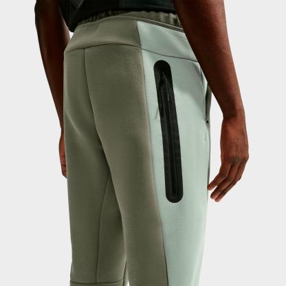 Men's Nithtke Tech Fleece Pro Colorblock Jogger Pants - Silver Sage/Jade Horizon/Black
