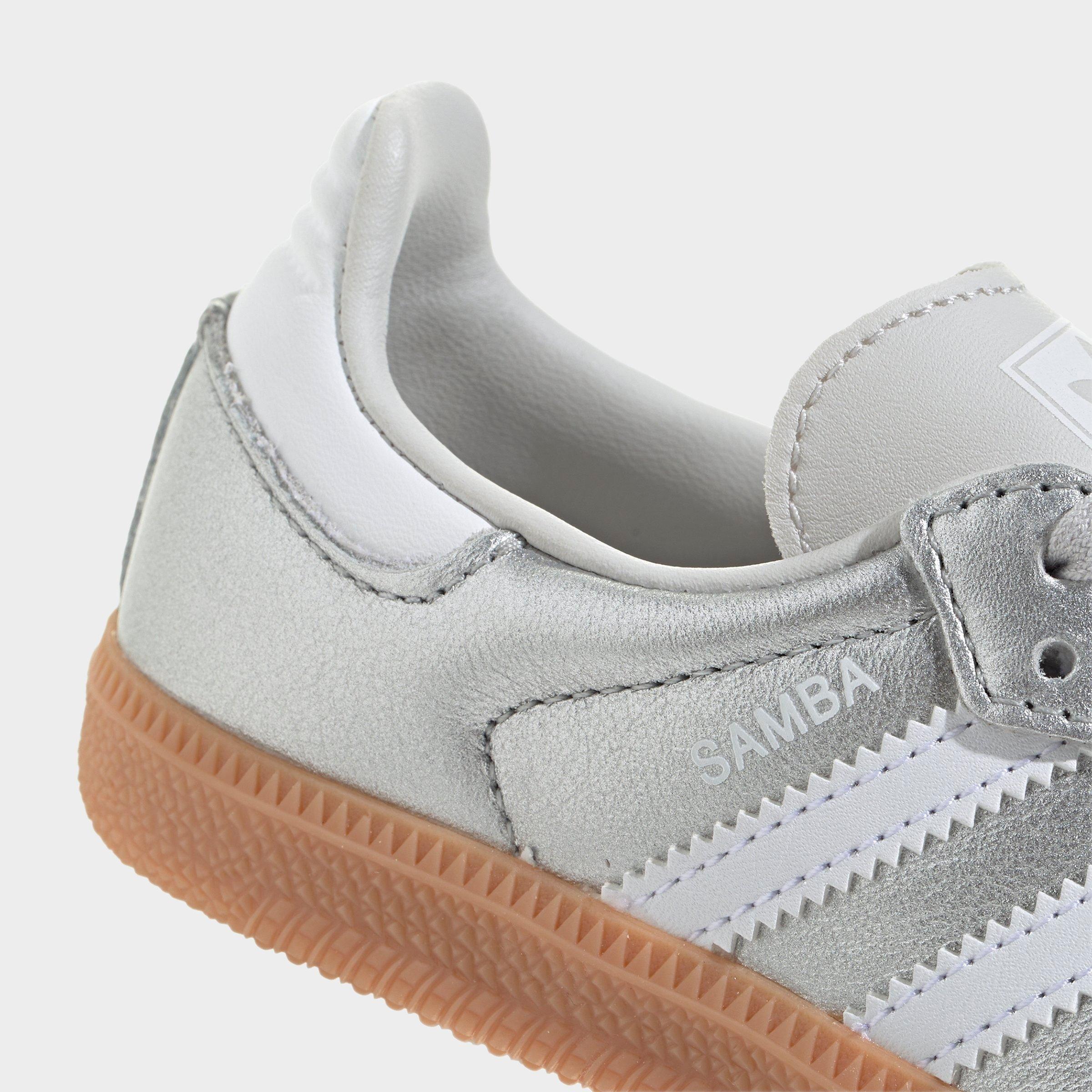 Little Kids' adidas Originals Samba OG Casual Shoes - Silver Metallic/Cloud White/Gum - Detail shot