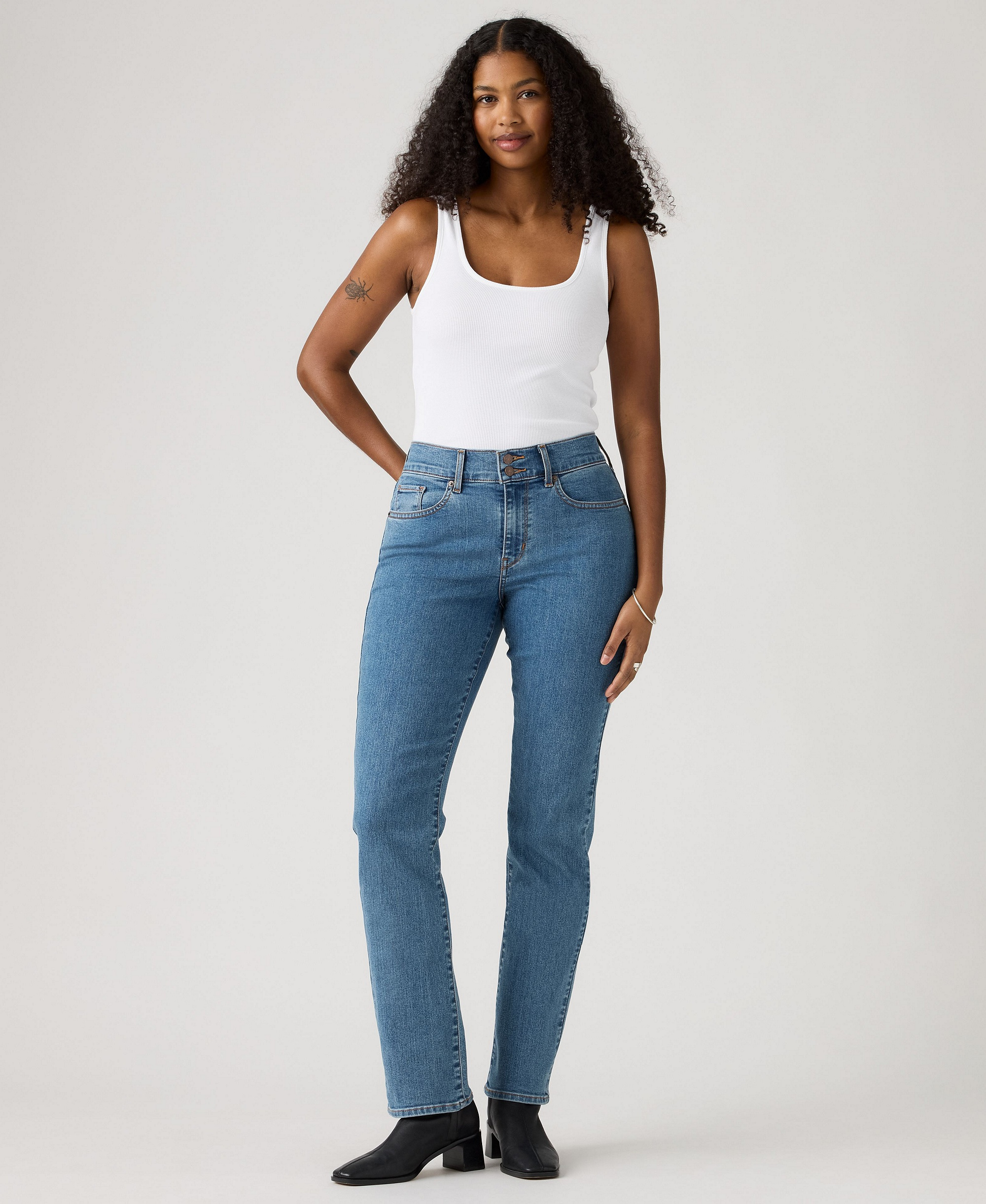 Levi's Women's Classic Mid-Rise Straight-Leg Jeans - We Have Arrived