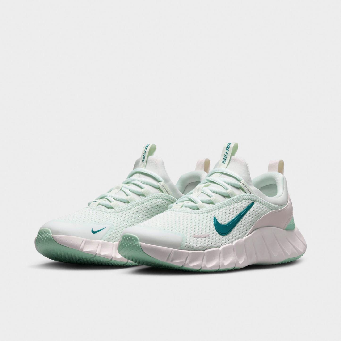 Big Kids' Nithtke Free Ride Running Shoes - Barely Green/Arctic Green/Phantom/Bright Spruce - Both shoes facing left