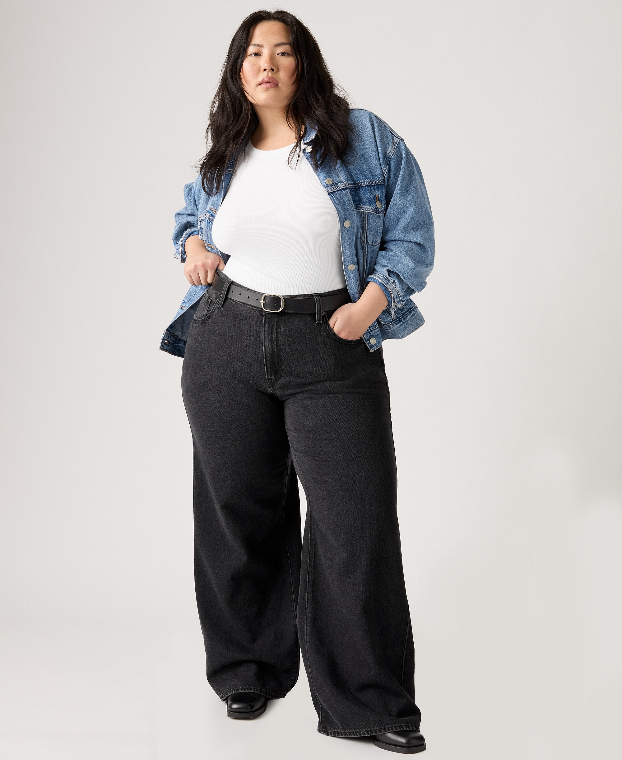 Levi's Women's Cinch-Waist Lightweight Baggy Jeans - Capturing Moments