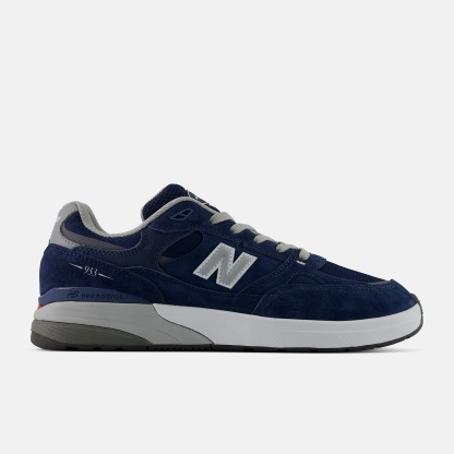 New Balance NB NUMERIC ANDREW REYNOLDS 933, UN933LNV
