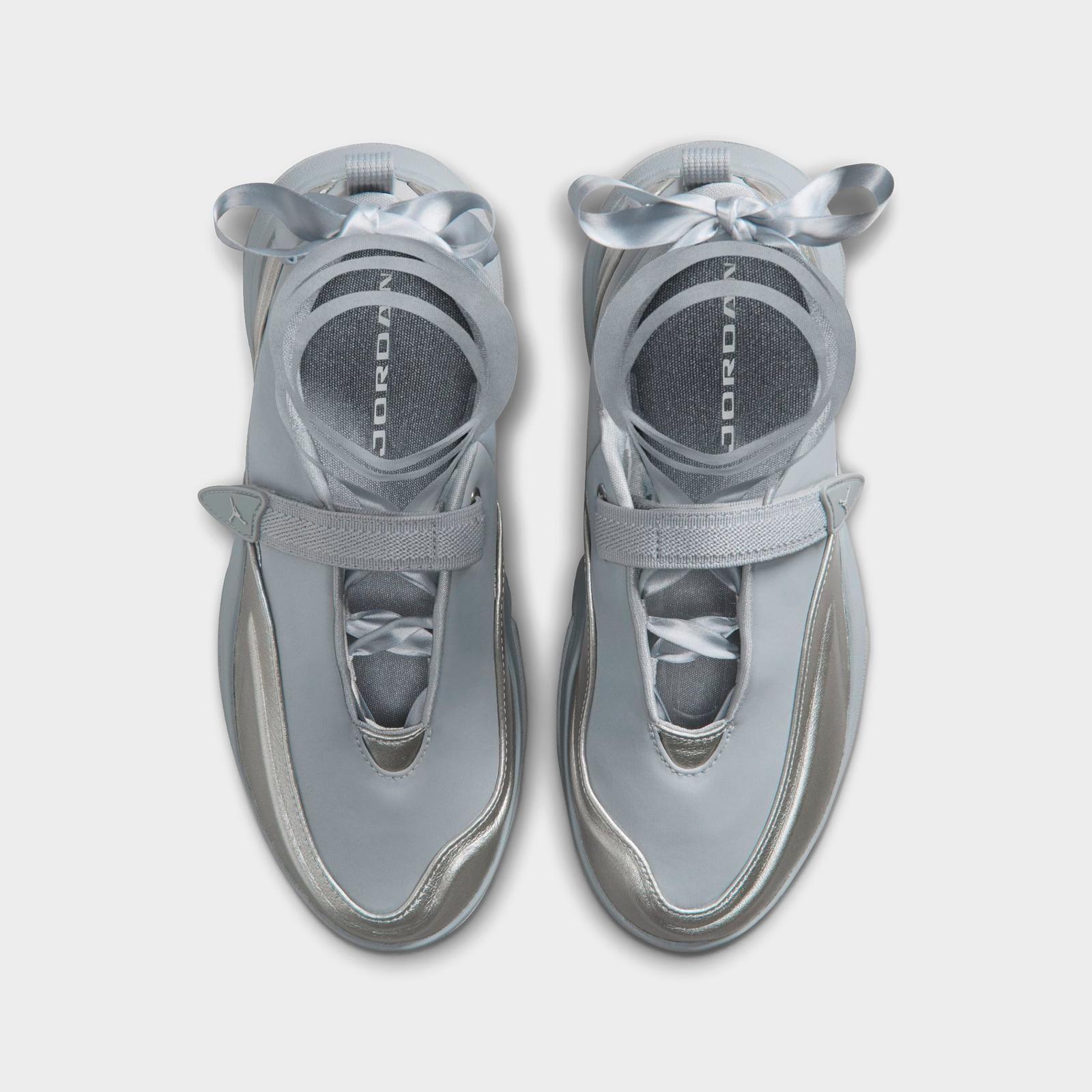 Women's Jordan Pointe Casual Shoes - Metallic Silver/Photon Dust - view 5