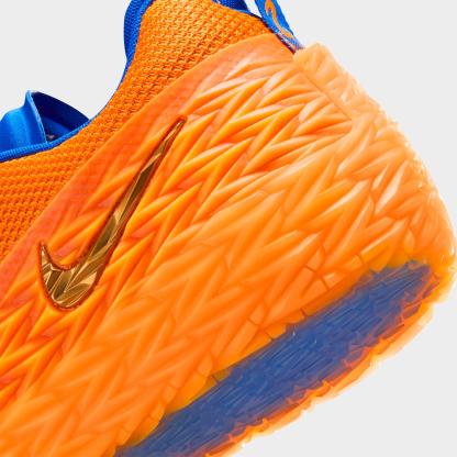 Men's Nithtke S.T. Charge PE Cade Cunningham Basketball Shoes - Bright Ceramic/Metallic Gold - Detail shot