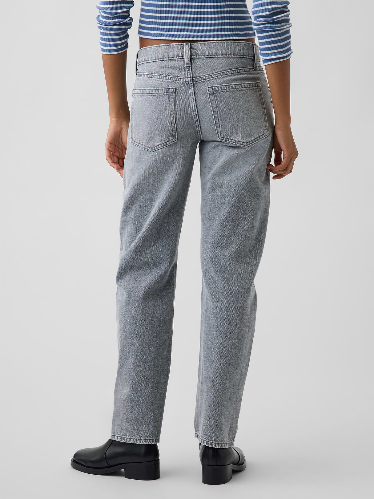 Mid Rise Straight Taper Jeans - Grey wash