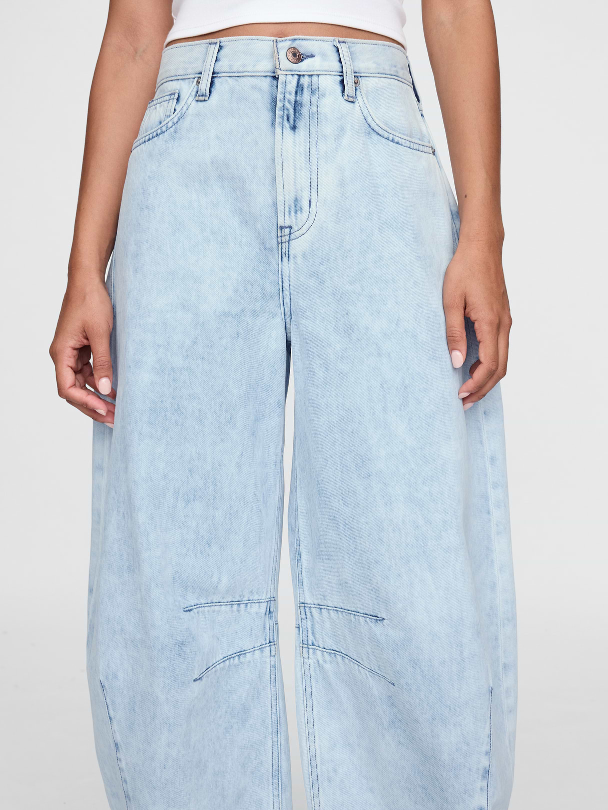 High Rise UltraSoft Crossover Horseshoe Jeans - Light indigo