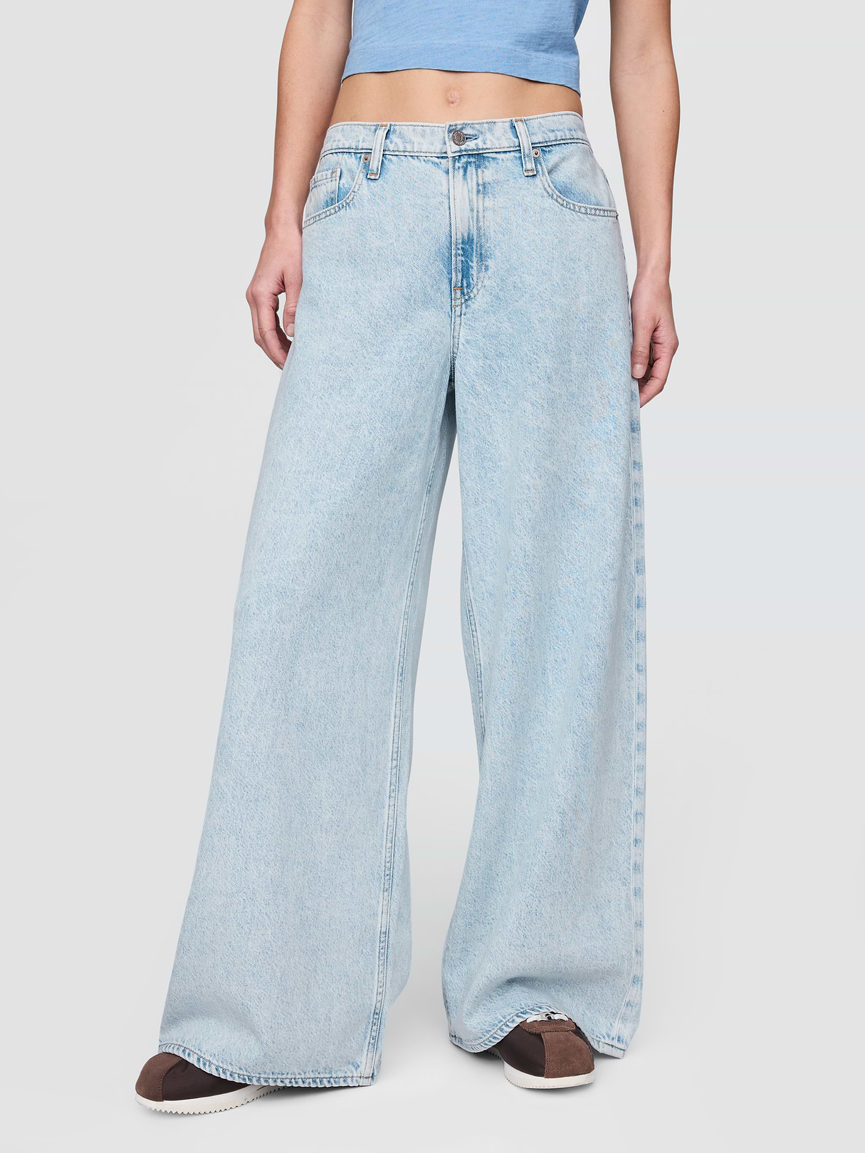 Low Slung Extra Baggy Jeans - Light indigo