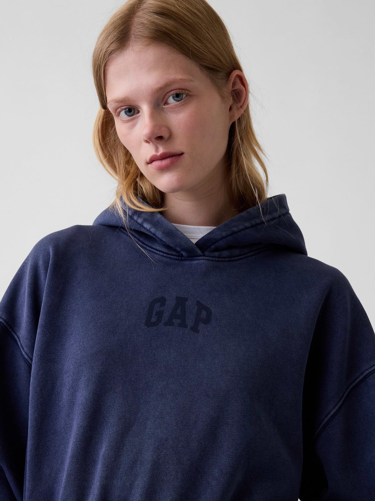 VintageSoft Crop Logo Hoodie - Tapestry navy blue wash