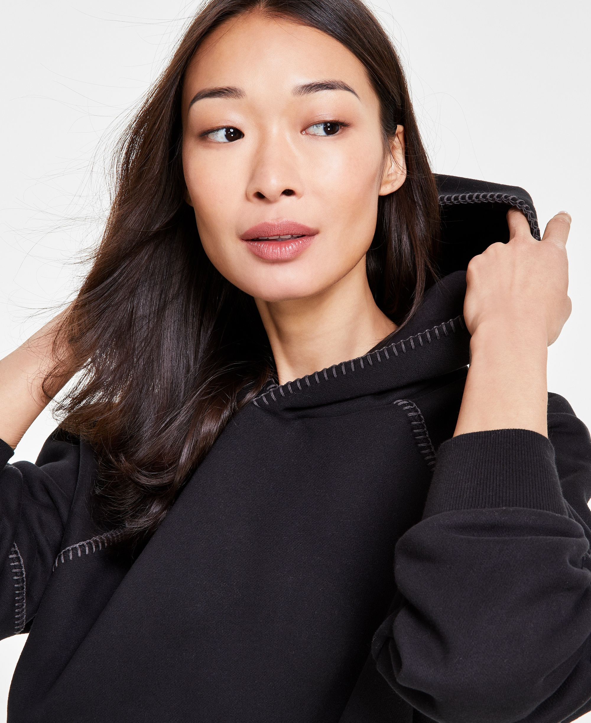UGG Women's Classic Hoodie - Black