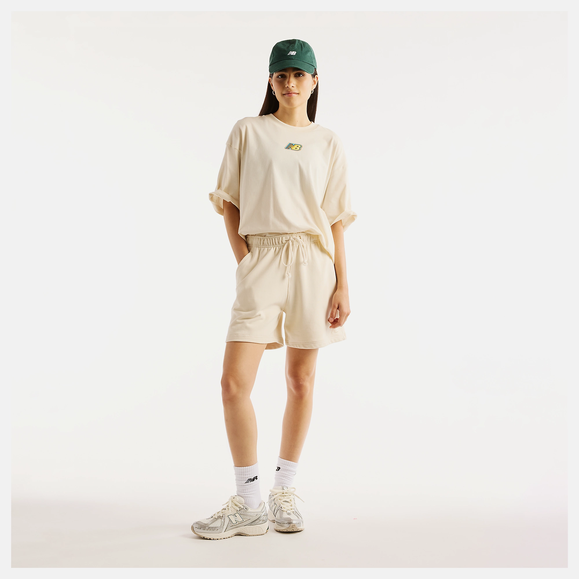 New Balance Sticker Pack Oversized T-Shirt, WT62P2R0LIN