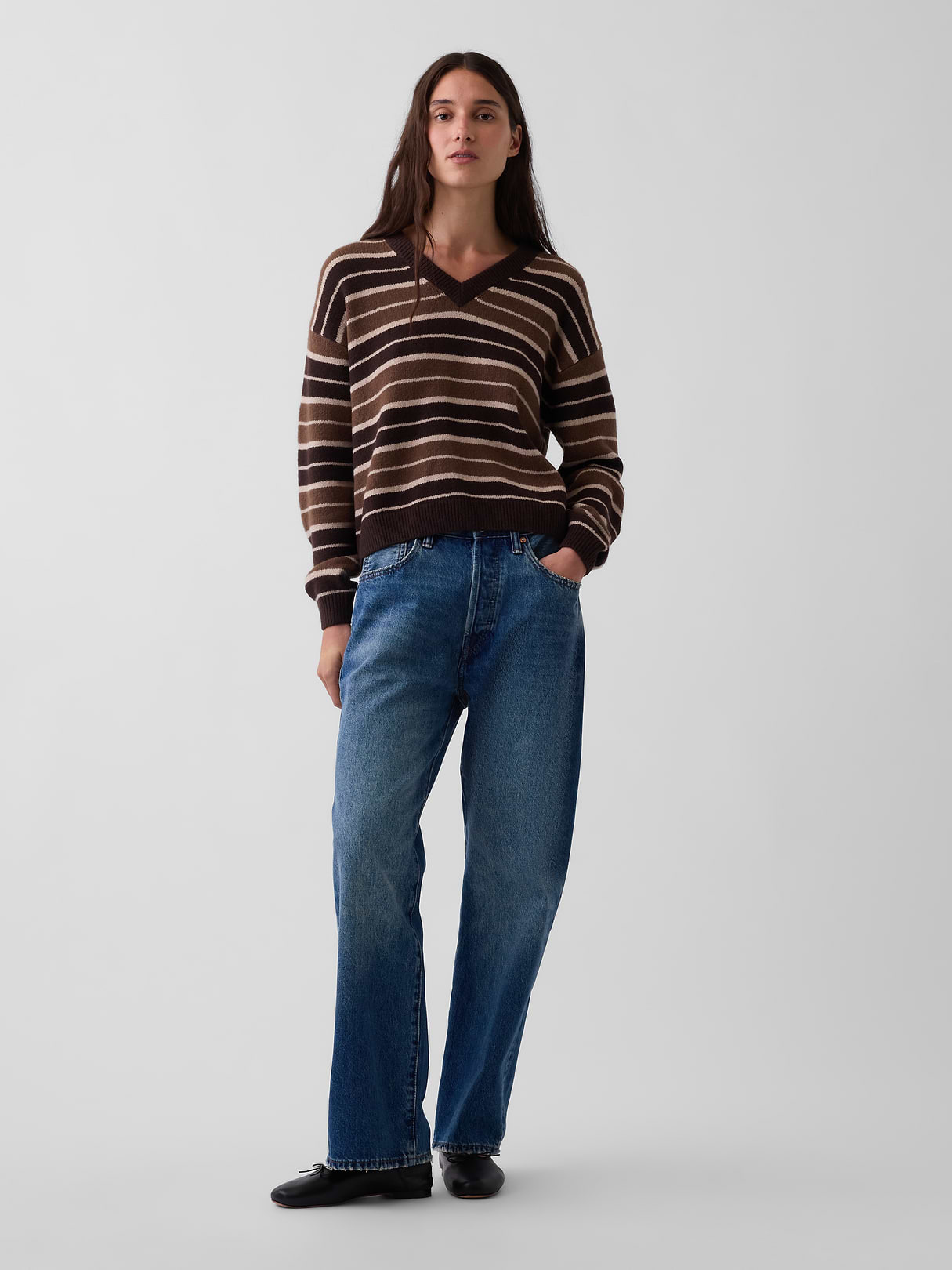 CashSoft Oversized V-Neck Sweater - Brown stripe