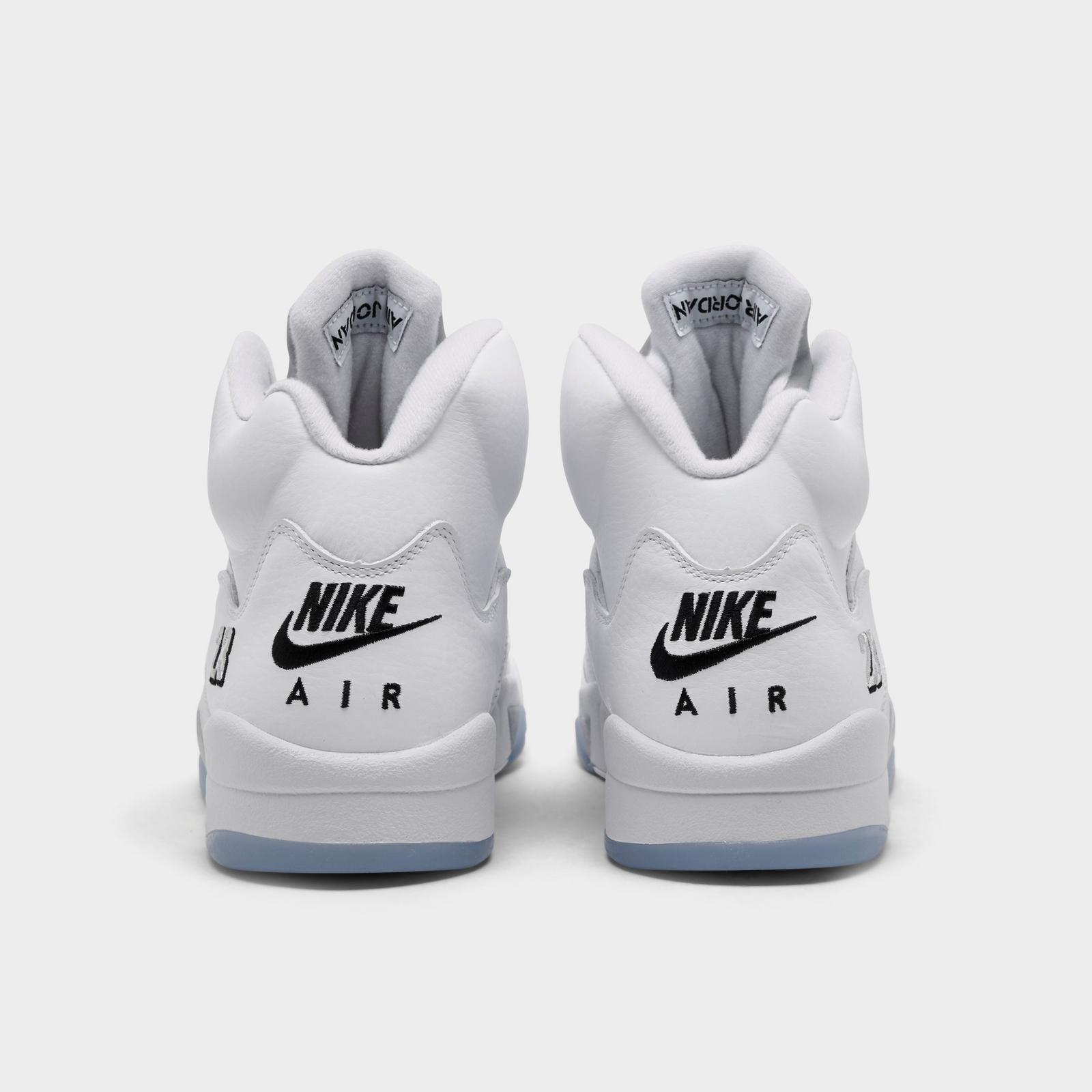 Men's Air Jordan Retro 5 Basketball Shoes - White/Metallic Silver/Black - view 4