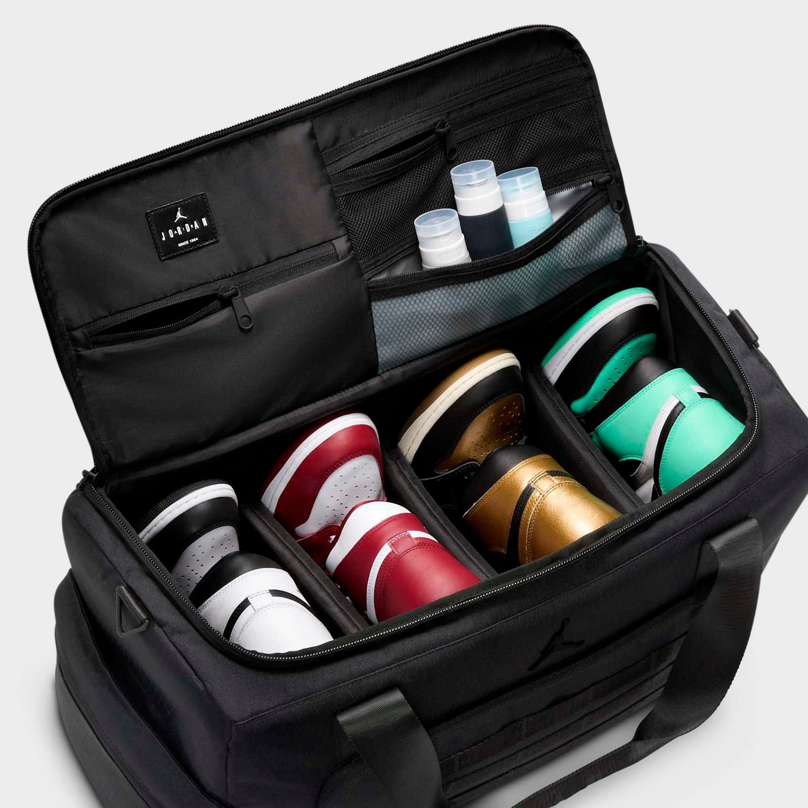 Jordan Collectors Duffel Bag (44L) - Black - view 7