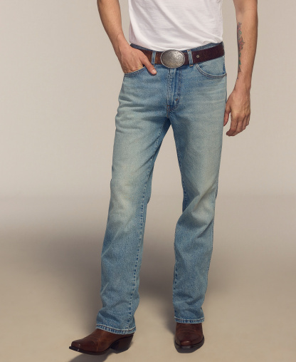 Levi's Men's 537 Regular-Fit Bootcut Jeans - Running Early