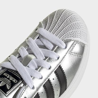 Big Kids' adidas Originals Superstar II Casual Shoes - Silver Metallic/Core Black/Silver Metallic - Detail shot