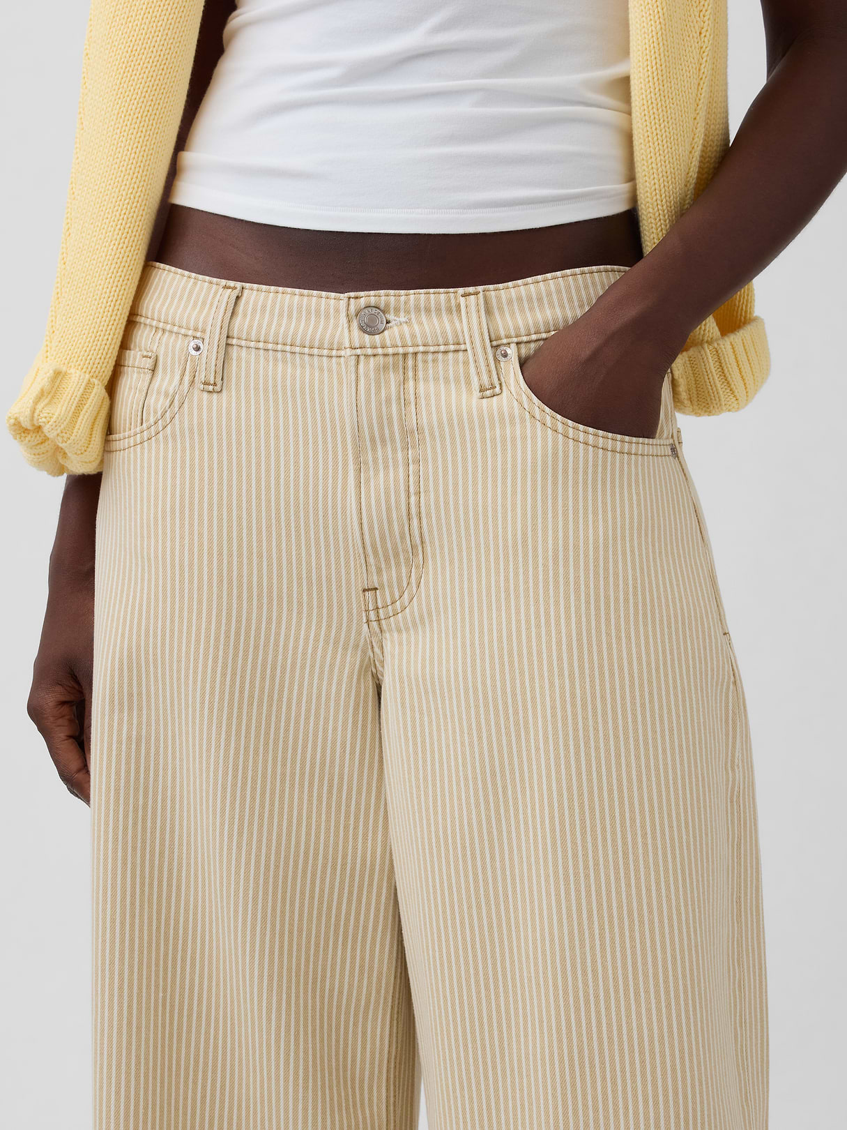 Low Slung Extra Baggy Jeans - Khaki tan stripe