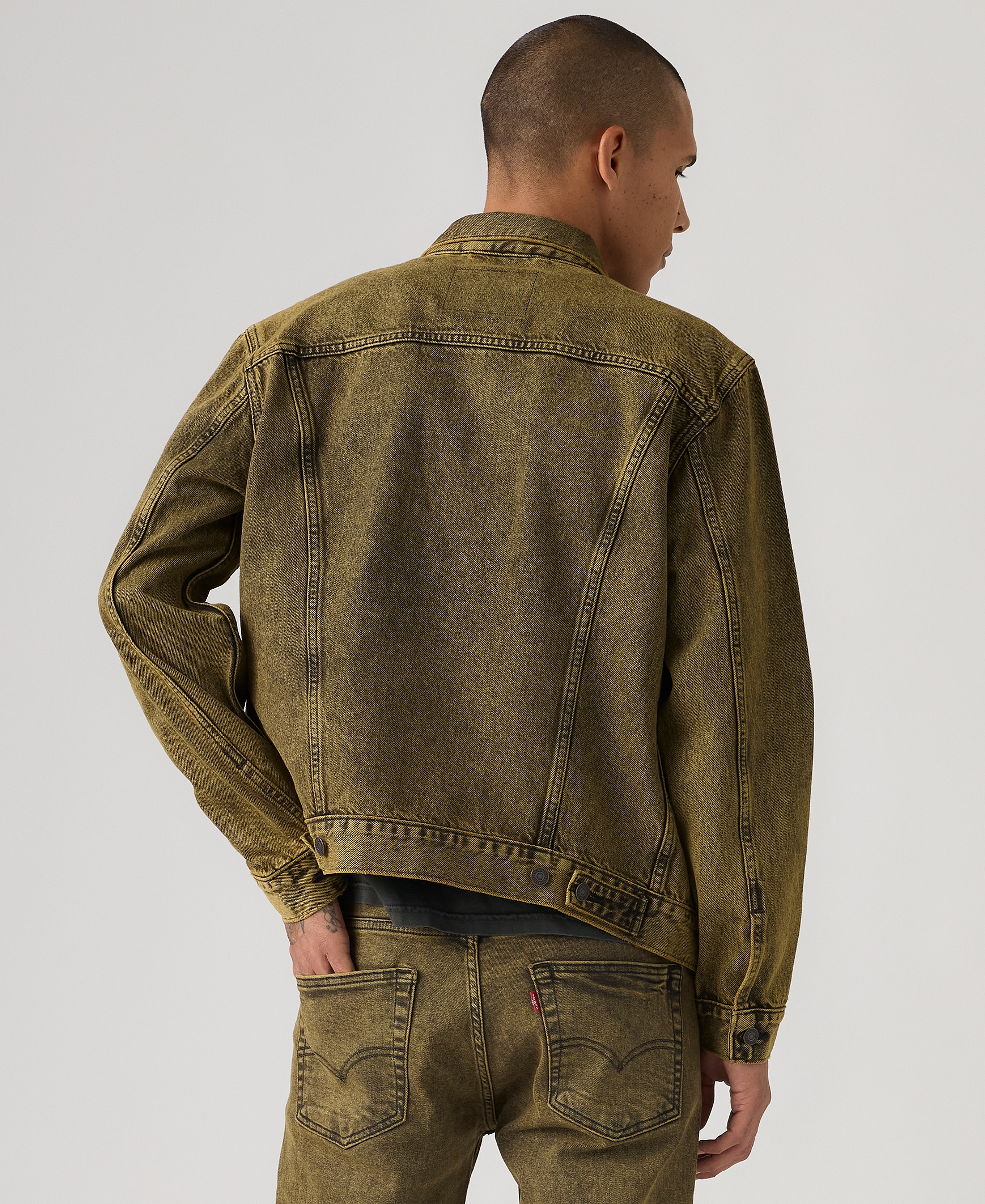Levi's Men's Regular-Fit Stretch Denim Trucker Jacket - Space Dust