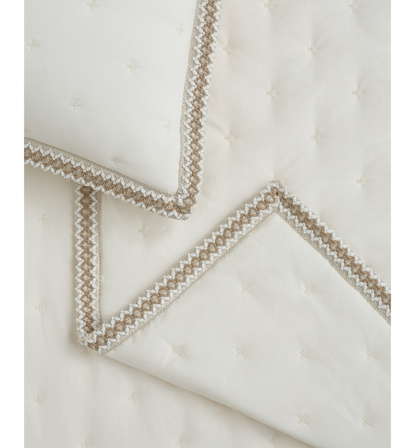 UGG® Devon UGG Braid Quilt Sets - Snow
