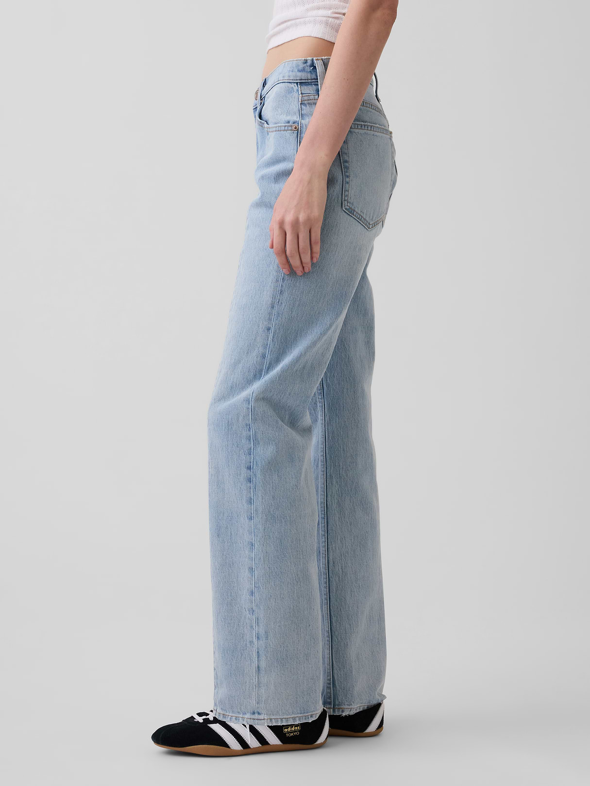 Mid Rise Relaxed Straight Jeans - Light indigo