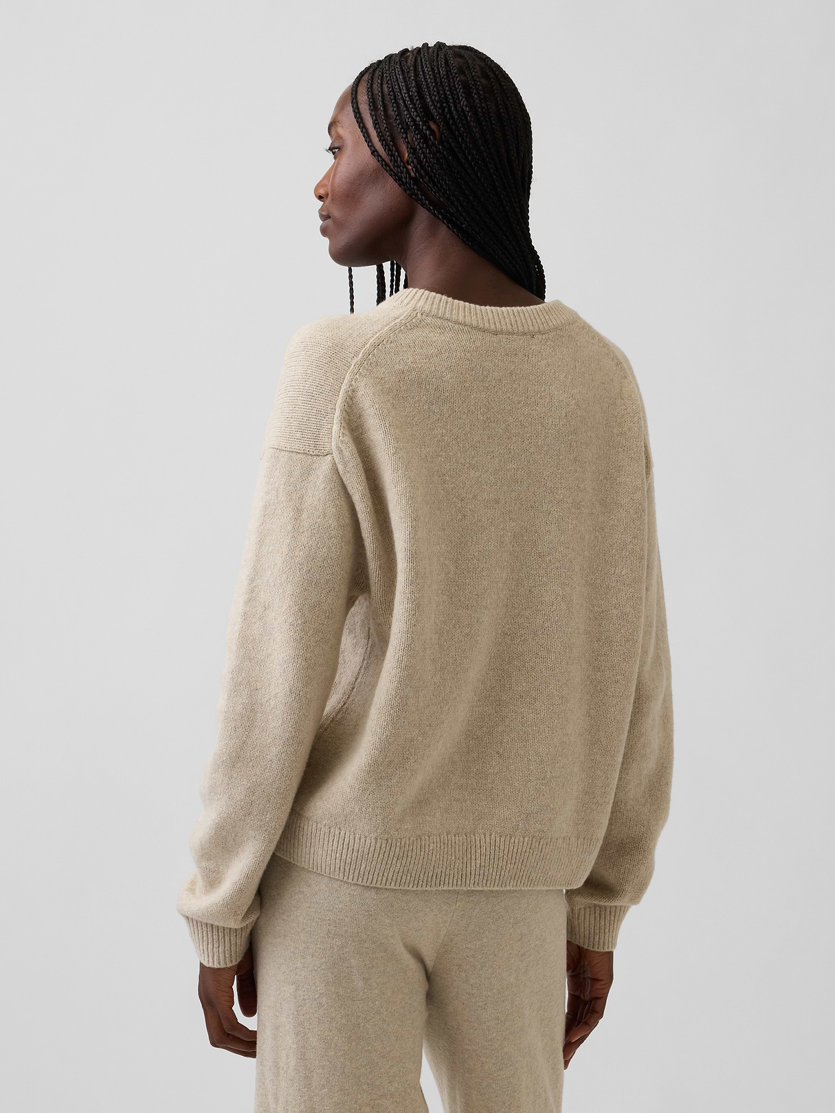 CashSoft Oversized V-Neck Sweater - Cobblestone beige