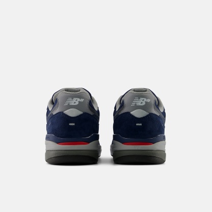 New Balance NB NUMERIC ANDREW REYNOLDS 933, UN933LNV