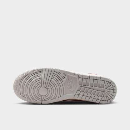 Men's Air Jordan Skyline Low Casual Shoes - Summit White/University Red/Light Smoke Grey/Black - view 6