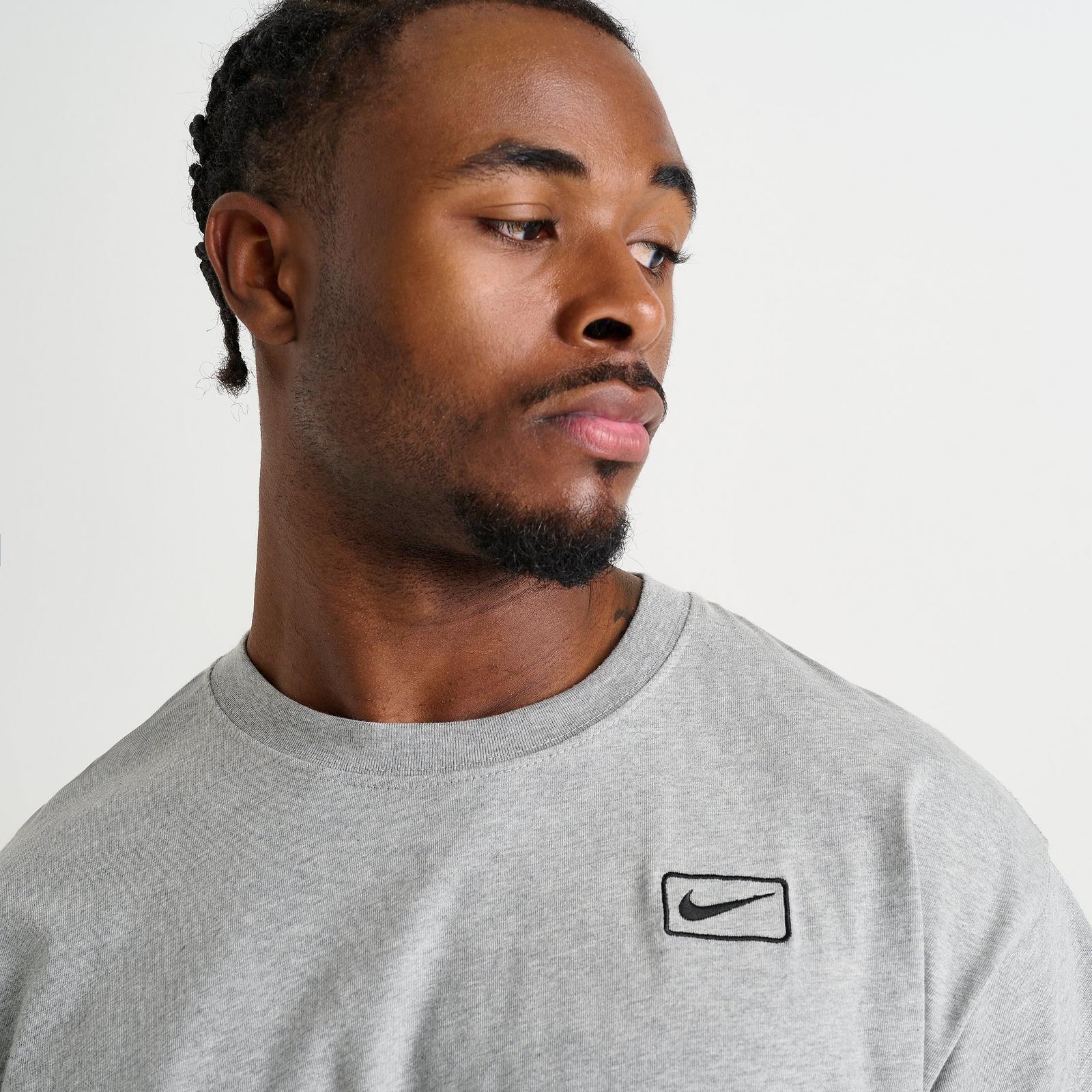 Men's Nike Sportswear Swoosh Box T-Shirt - Dark Grey Heather