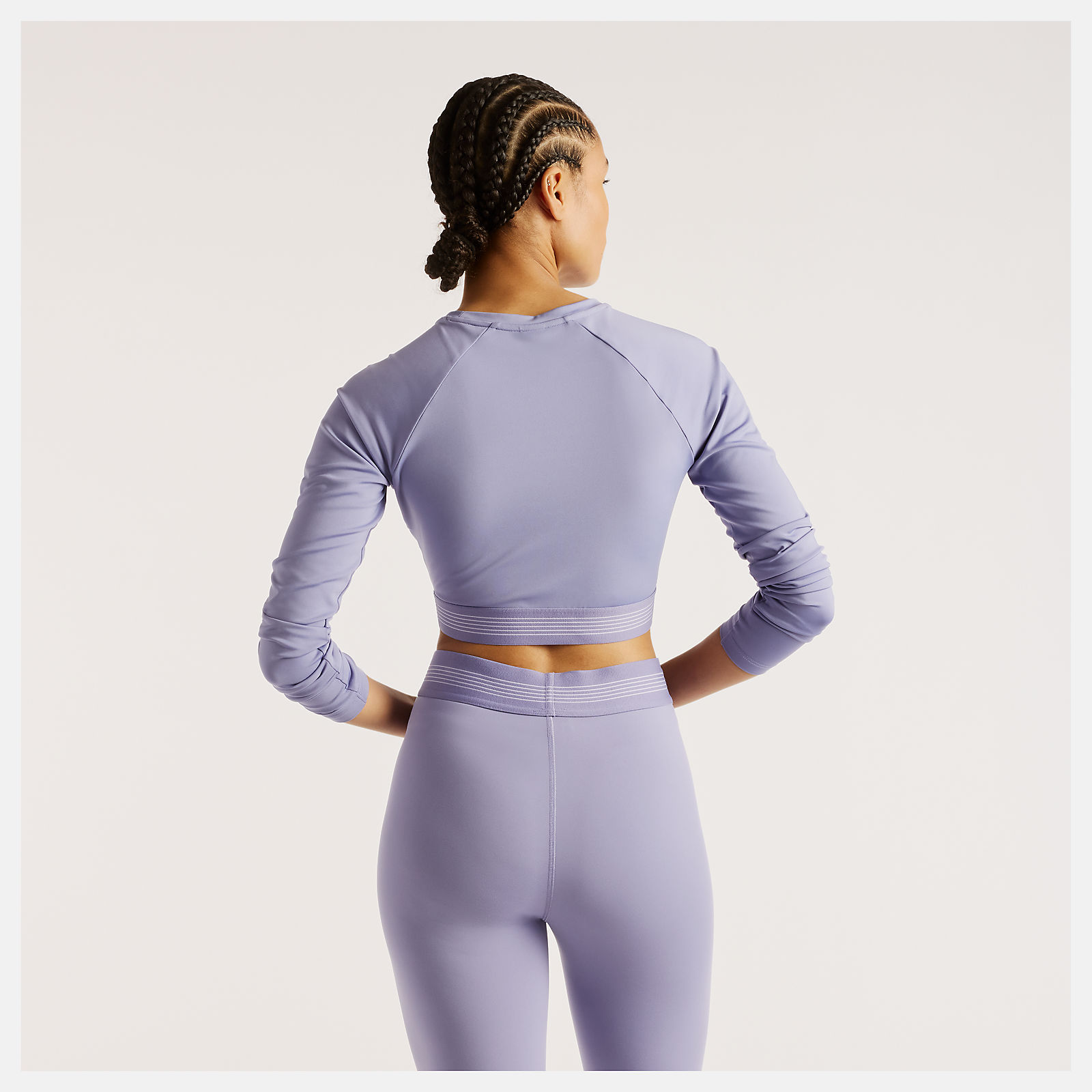 Orietta is wearing size S and is 5'8.5"/174cm. Chest: 31.5"/80cm, Waist: 23"/58cm, Hips: 34"/86cm