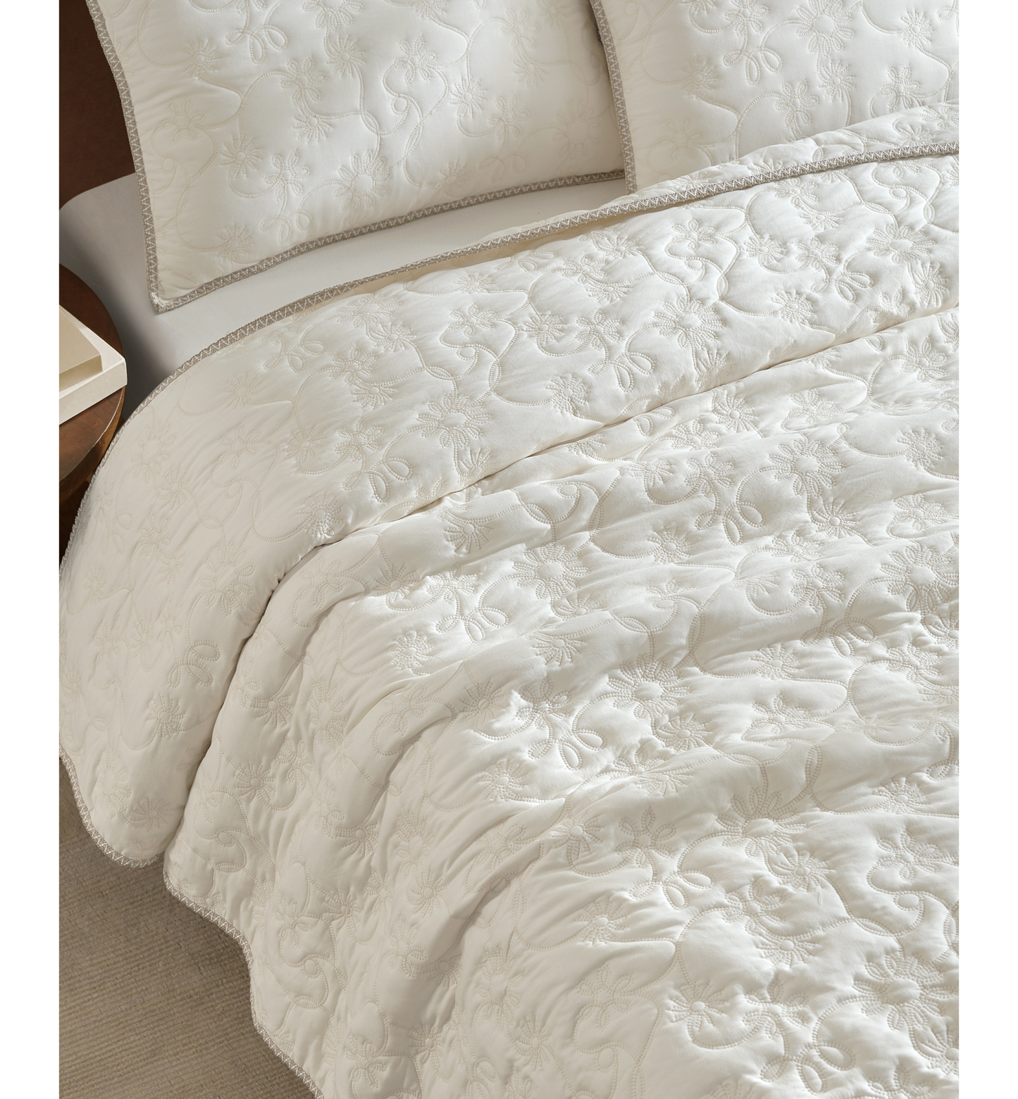UGG® Botanic Lightweight 3-Piece Quilt Sets - Snow Birch