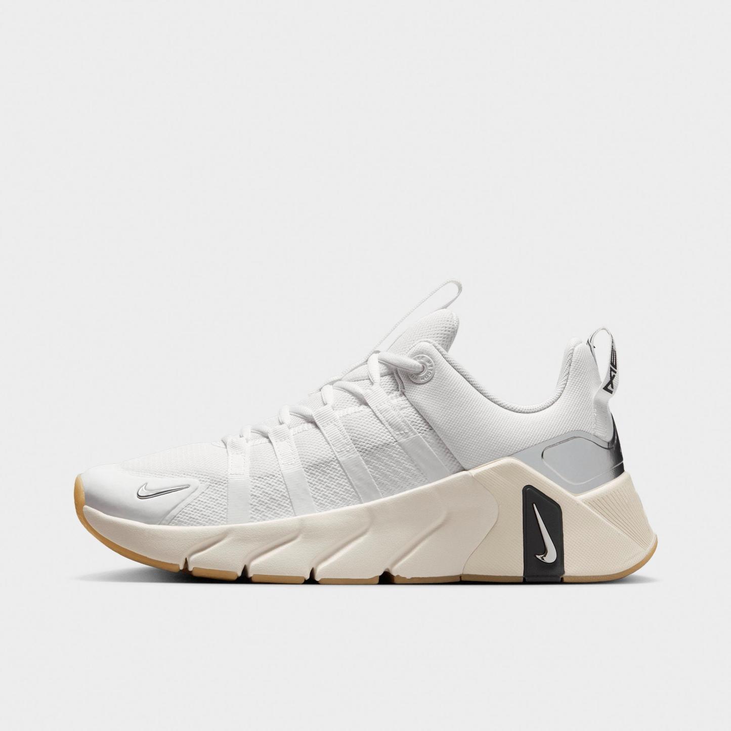 Women’s Nithtke Free Metcon 7 Training Shoes - Part 1 - Summit White/Anthracite/Phantom/Metallic Silver - Left shoe facing left. Outside of the shoe.