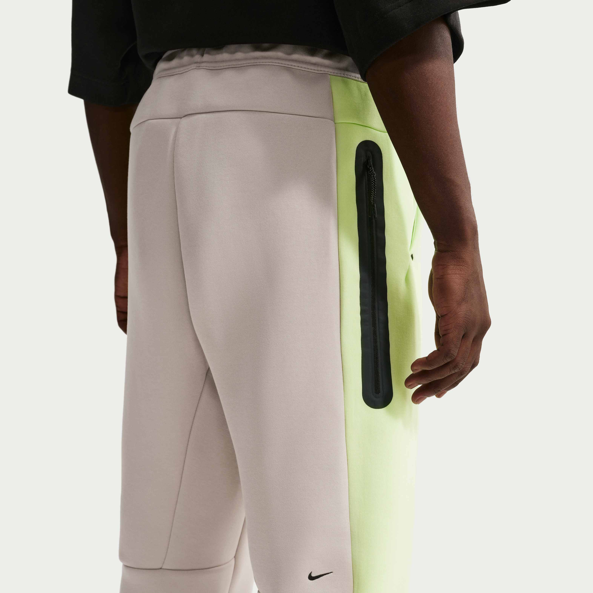 Nike Tech Men's Colour-Block Open-Hem Fleece Trousers - Cream II/Light Liquid Lime/Black