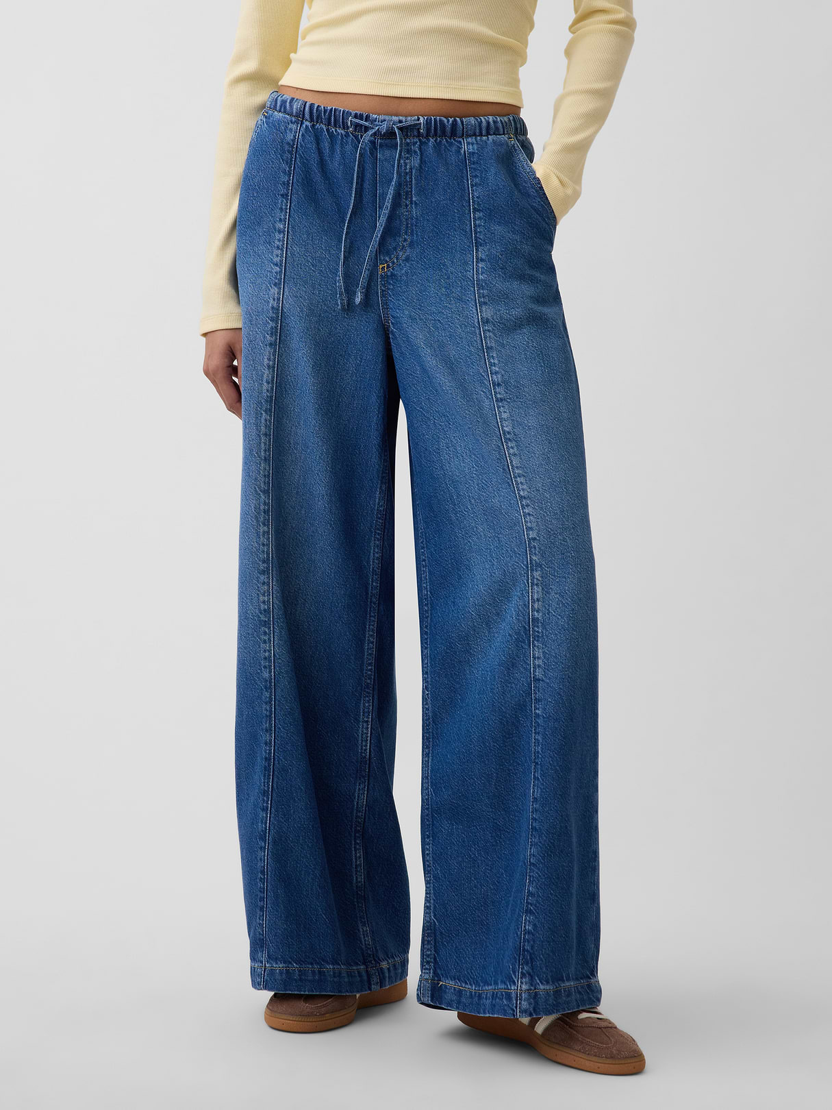 Mid Rise UltraSoft Easy Baggy Jeans - Medium wash