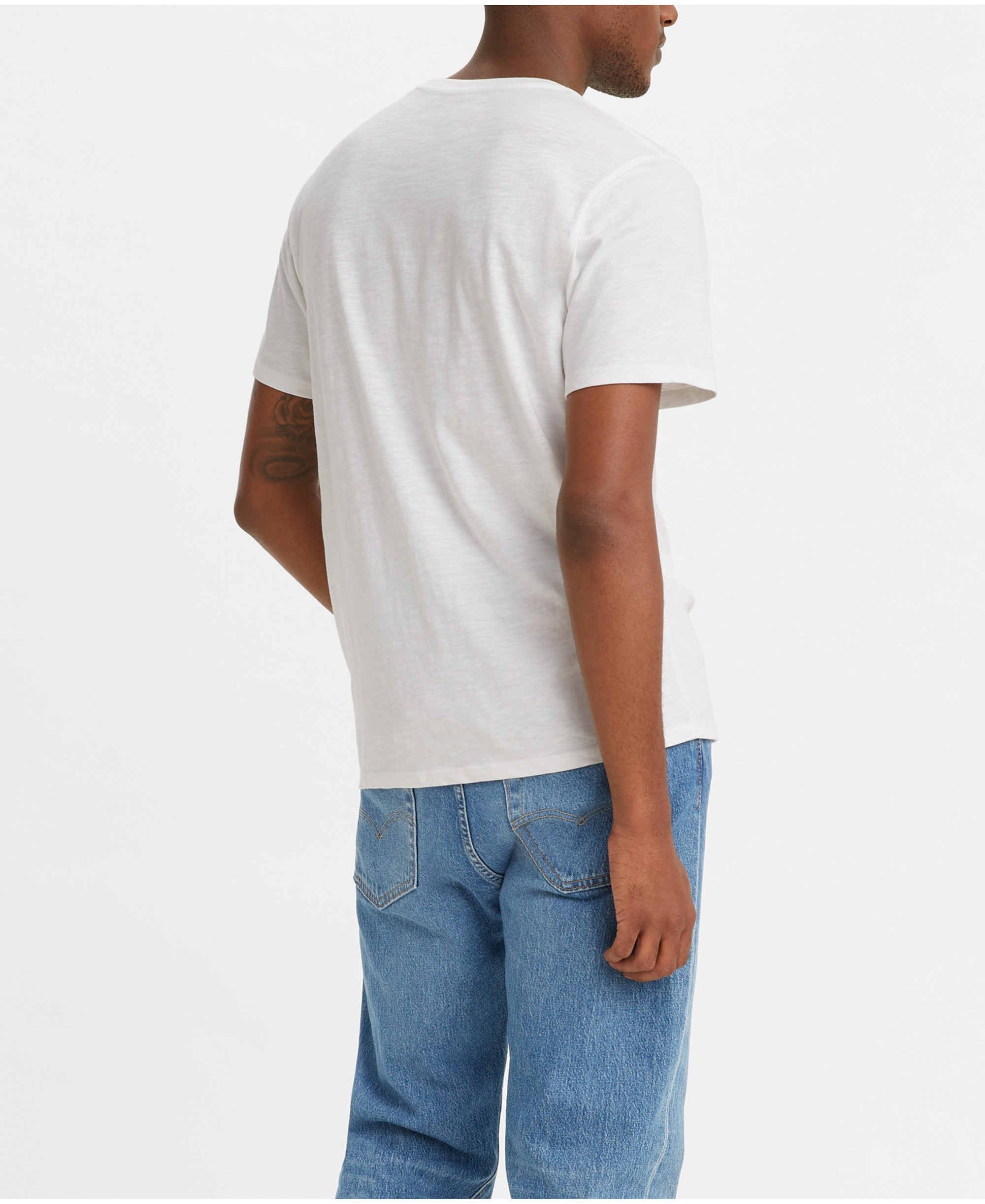 Levi's Men's Classic Pocket Crewneck Short-Sleeve T-Shirt - White