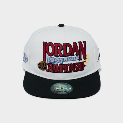 Jordan AJ6 1991 Finals Pro Snapback Hat - Pale Ivory/Black - view 4