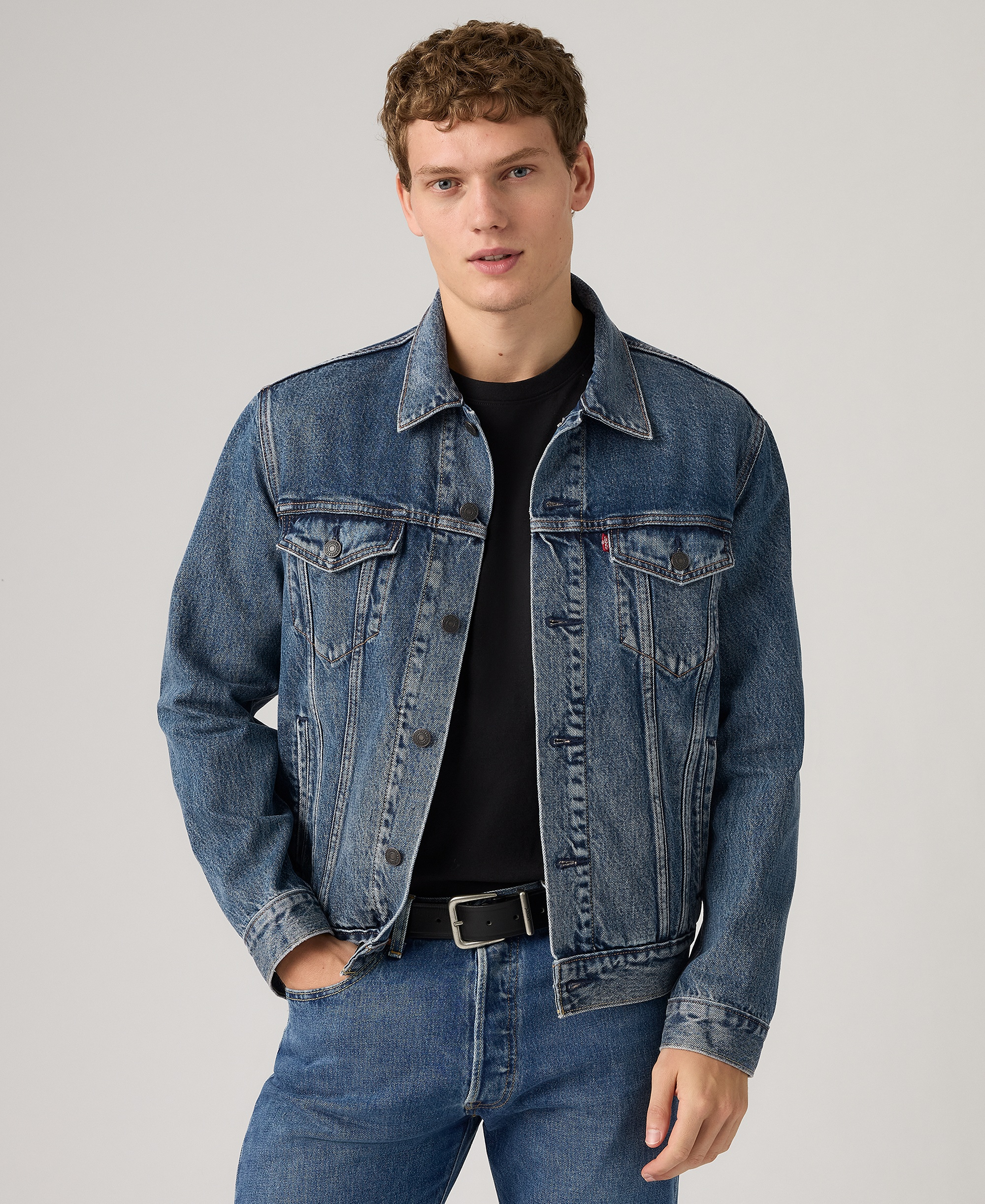 Levi's Men's Regular-Fit Stretch Denim Trucker Jacket - Lombard