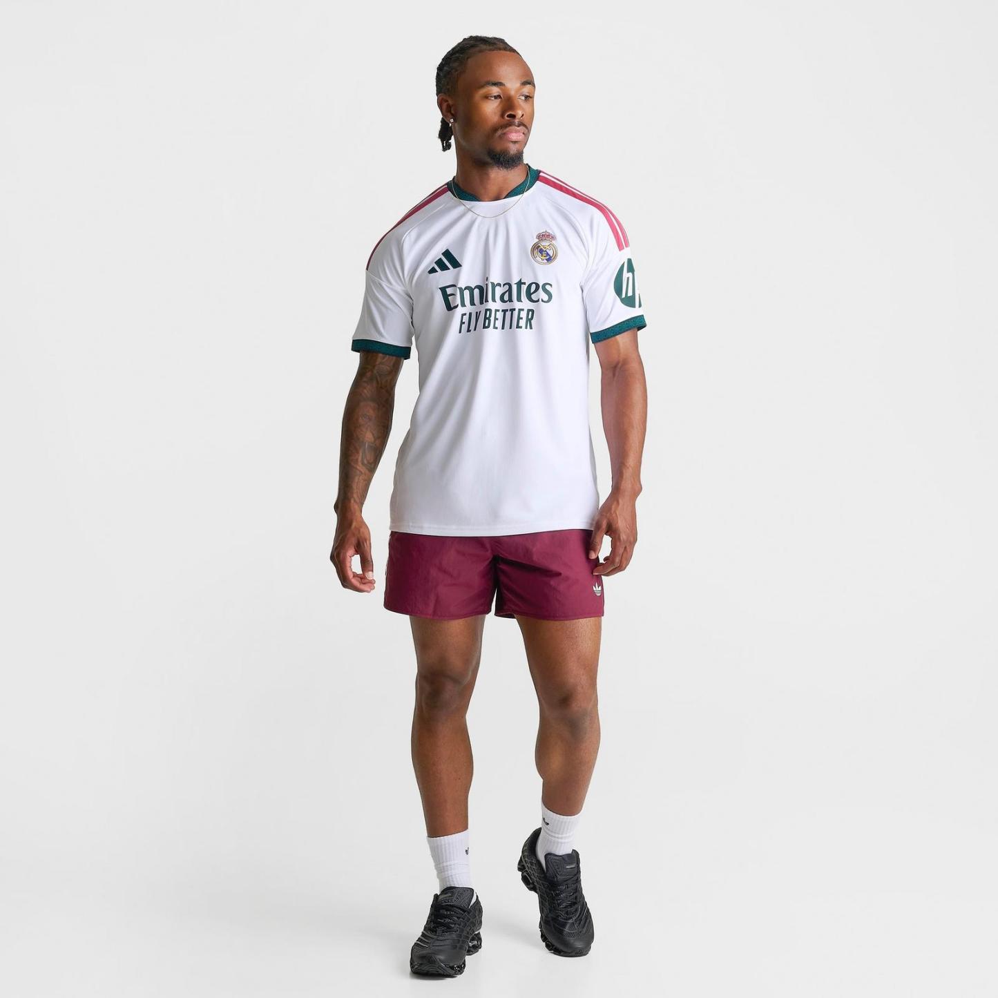 Men's adidas Real Madrid 26-27 Home Soccer Jersey - White - view 2