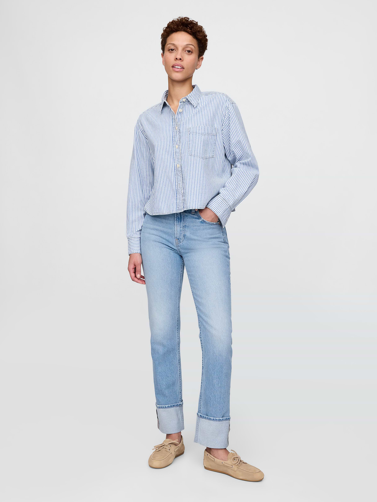 High Rise Twisted-Seam '90s Slim Straight Jeans - Cuffed light indigo