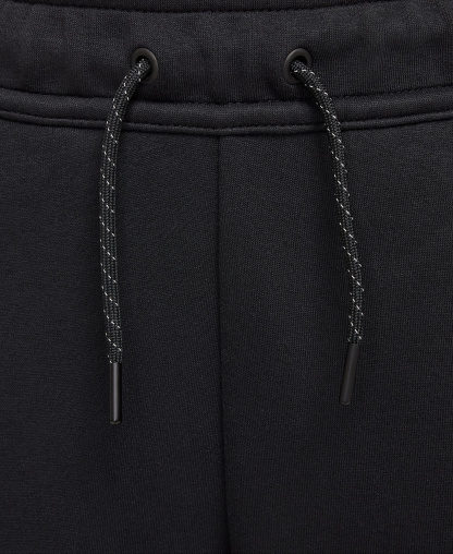 Nike Boys' and Girls' 7-20 Sportswear Tech Fleece Jogger Pants - Black