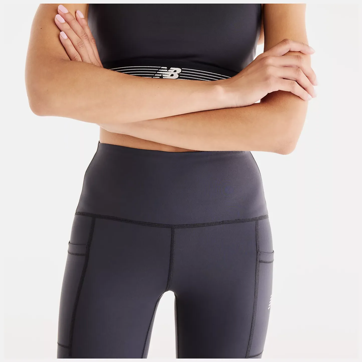 Lola is wearing size S and is 5'8"/172.72cm. Chest: 31.5"/80.01cm, Waist: 25.5"/64.77cm, Hips: 36"/91.44cm