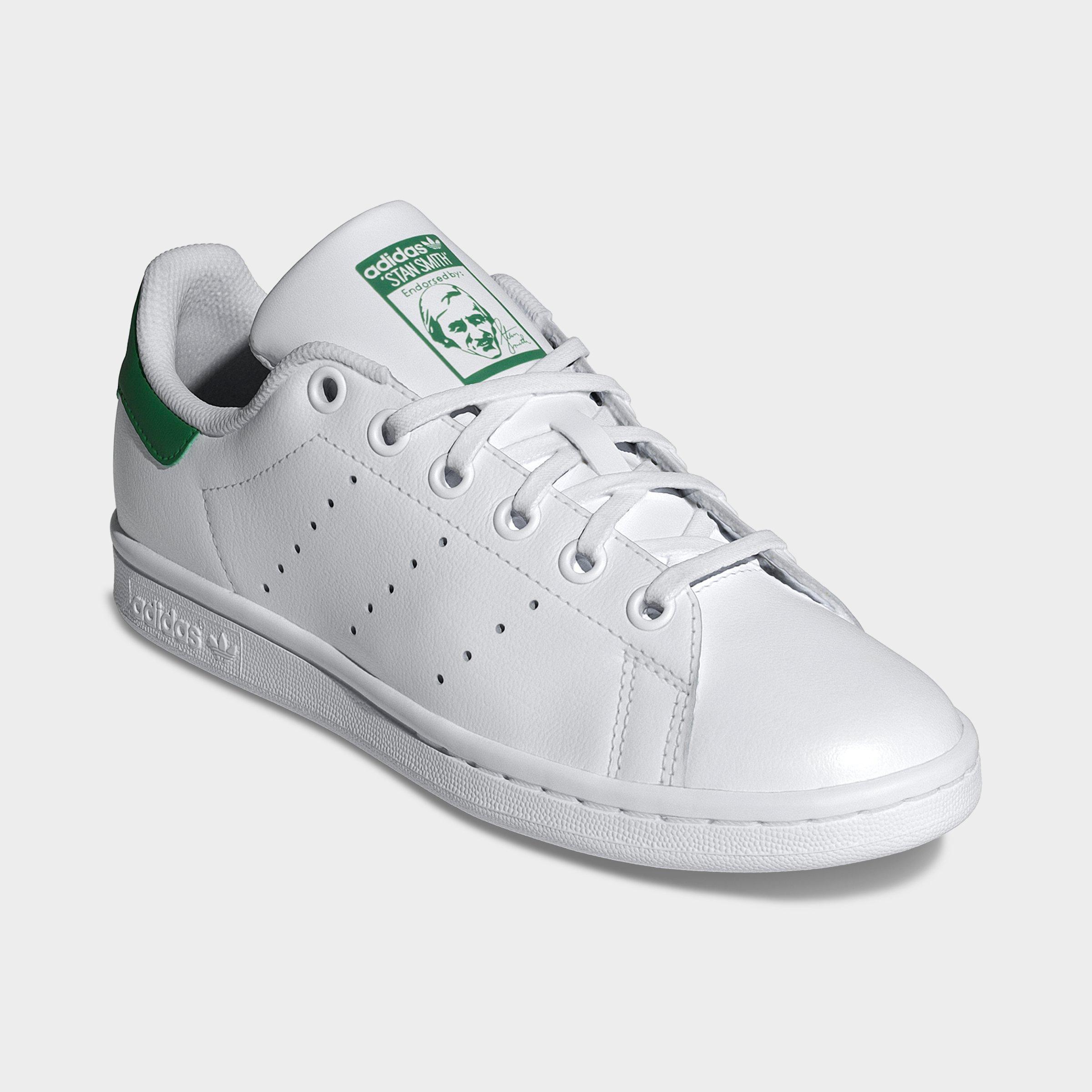 Big Kids' adidas Originals Stan Smith Casual Shoes - White/White/Green - Both shoes facing left