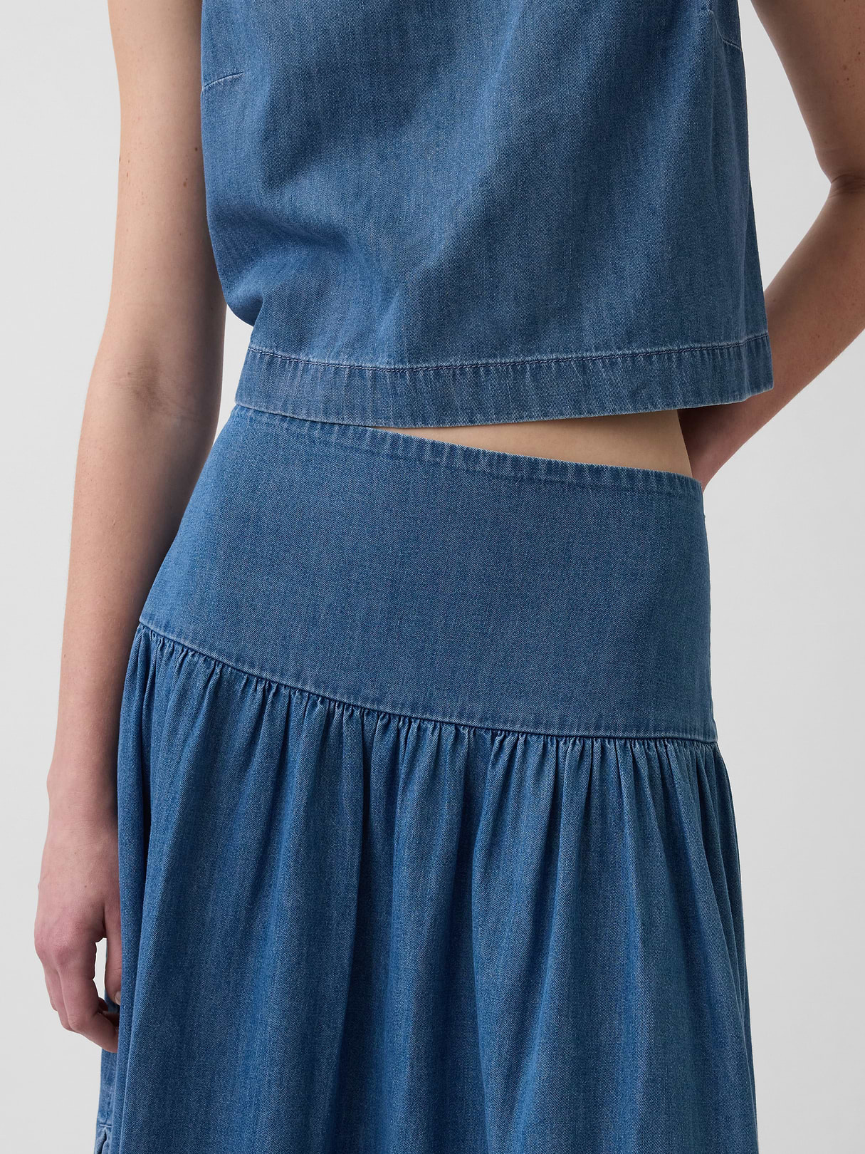 Poplin Drop-Waist Maxi Skirt - Medium wash