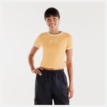Chi is wearing size S and is 5'9"/ 175cm. Chest: 32"/81cm, Waist: 24"/61cm, Hips: 35"/89cm