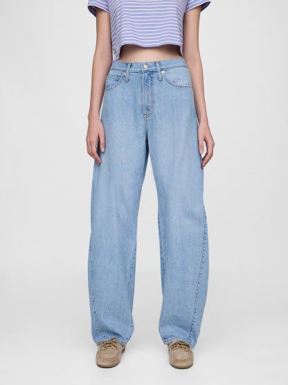 High Rise Barrel Jeans - Light wash blue