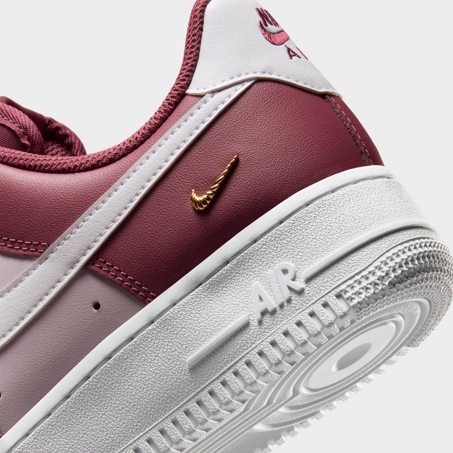 Women's Nithtke Air Force 1 '07 SE Casual Shoes - Pink Smoke/Bleached Lilac/Metallic Gold/White - Detail shot