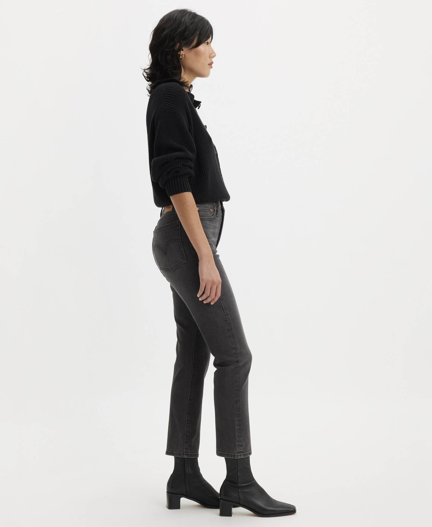 Levi's Women's Wedgie Straight-Leg High-Rise Cropped Jeans - Black